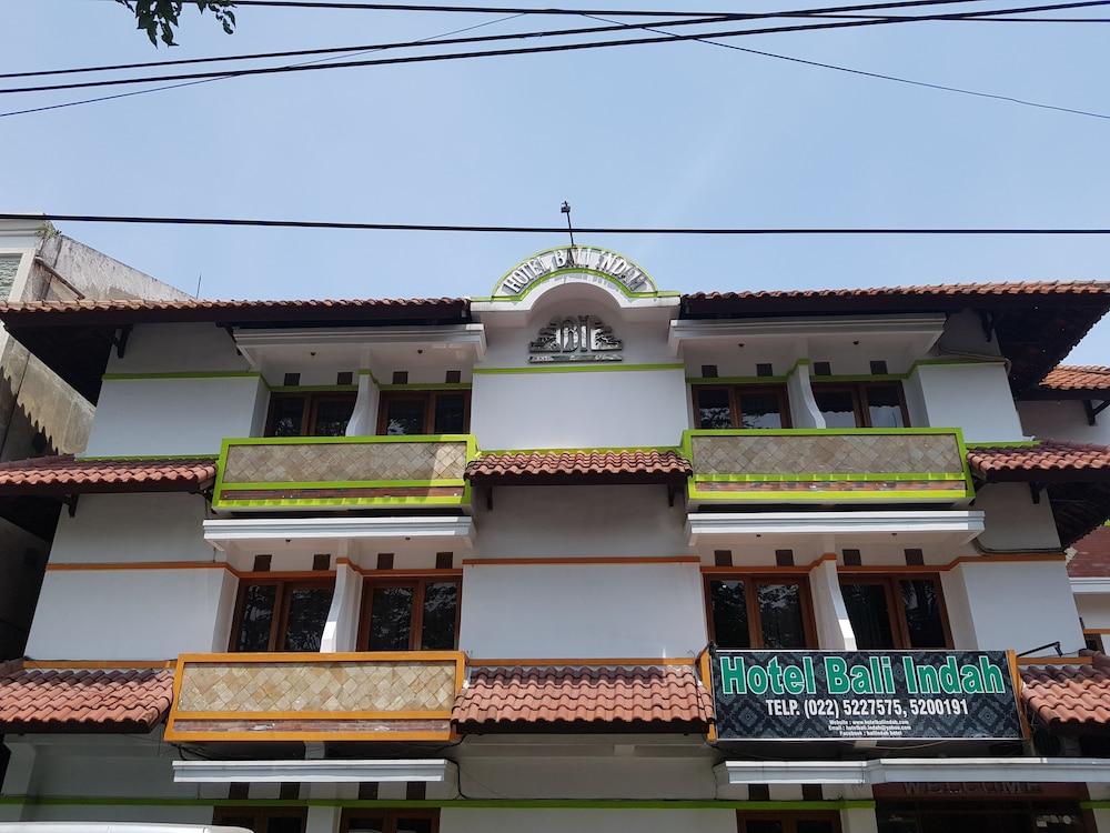 Oyo 1945 Hotel Bali Indah บันดุง ภายนอก รูปภาพ